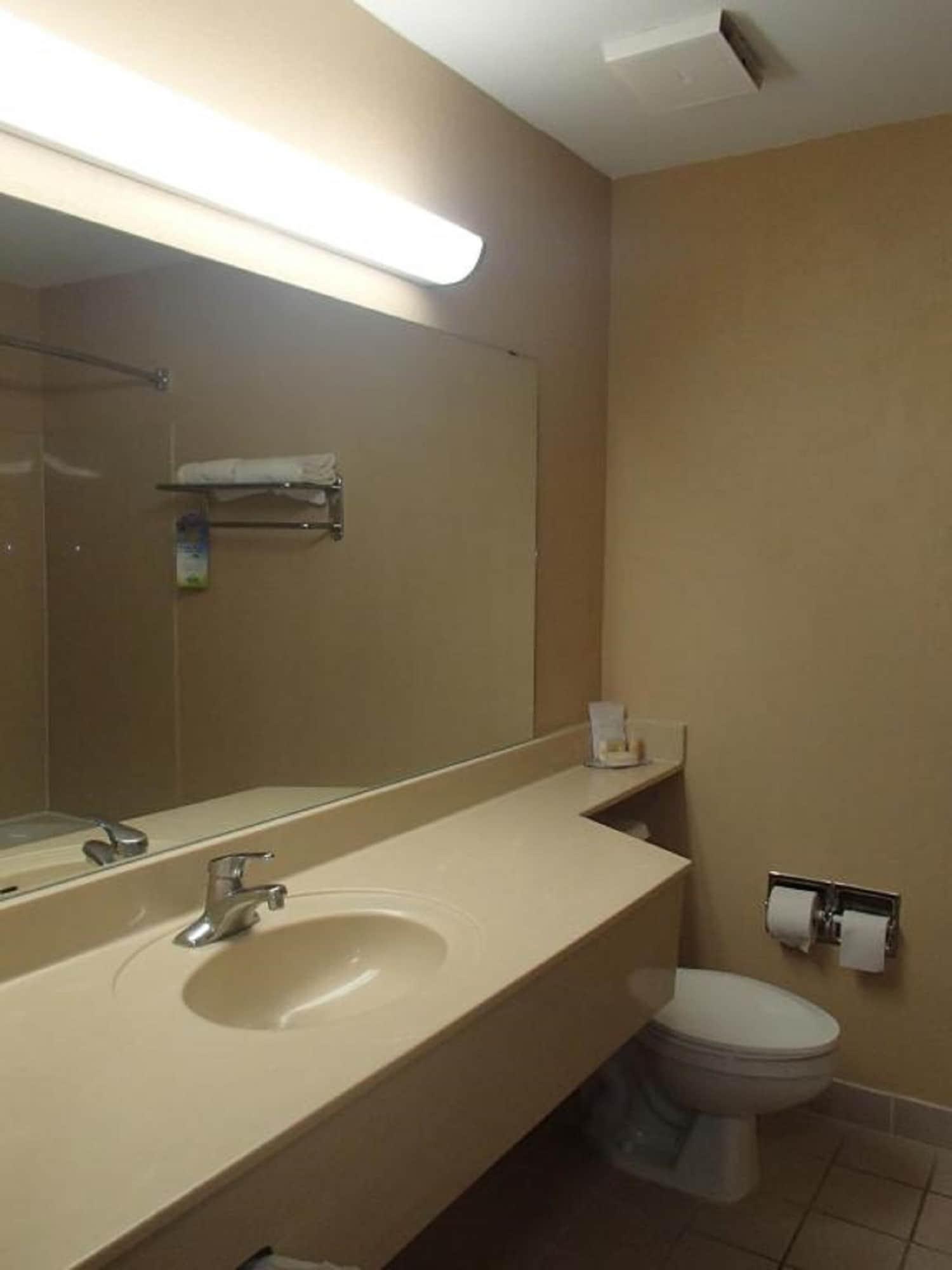 Days Inn & Suites By Wyndham Corpus Christi Central Esterno foto