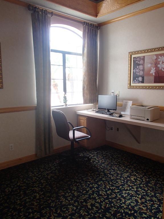 Days Inn & Suites By Wyndham Corpus Christi Central Esterno foto
