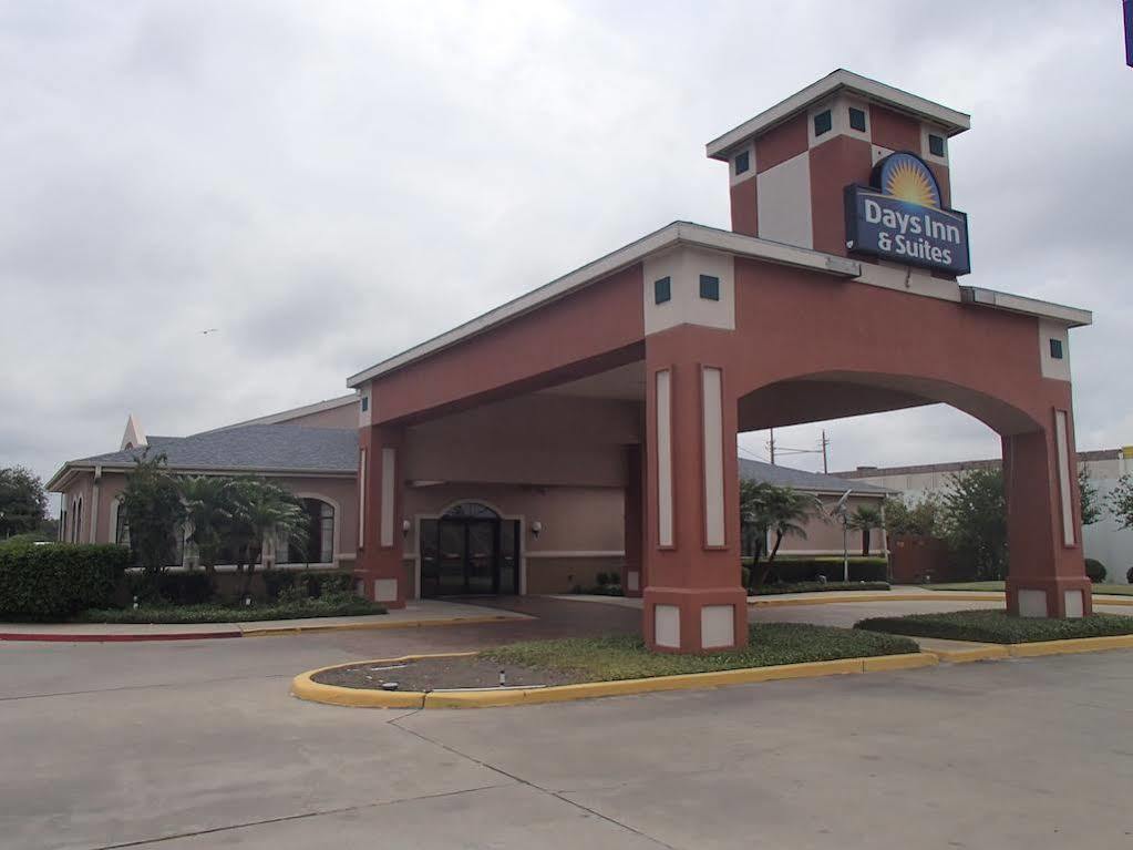Days Inn & Suites By Wyndham Corpus Christi Central Esterno foto