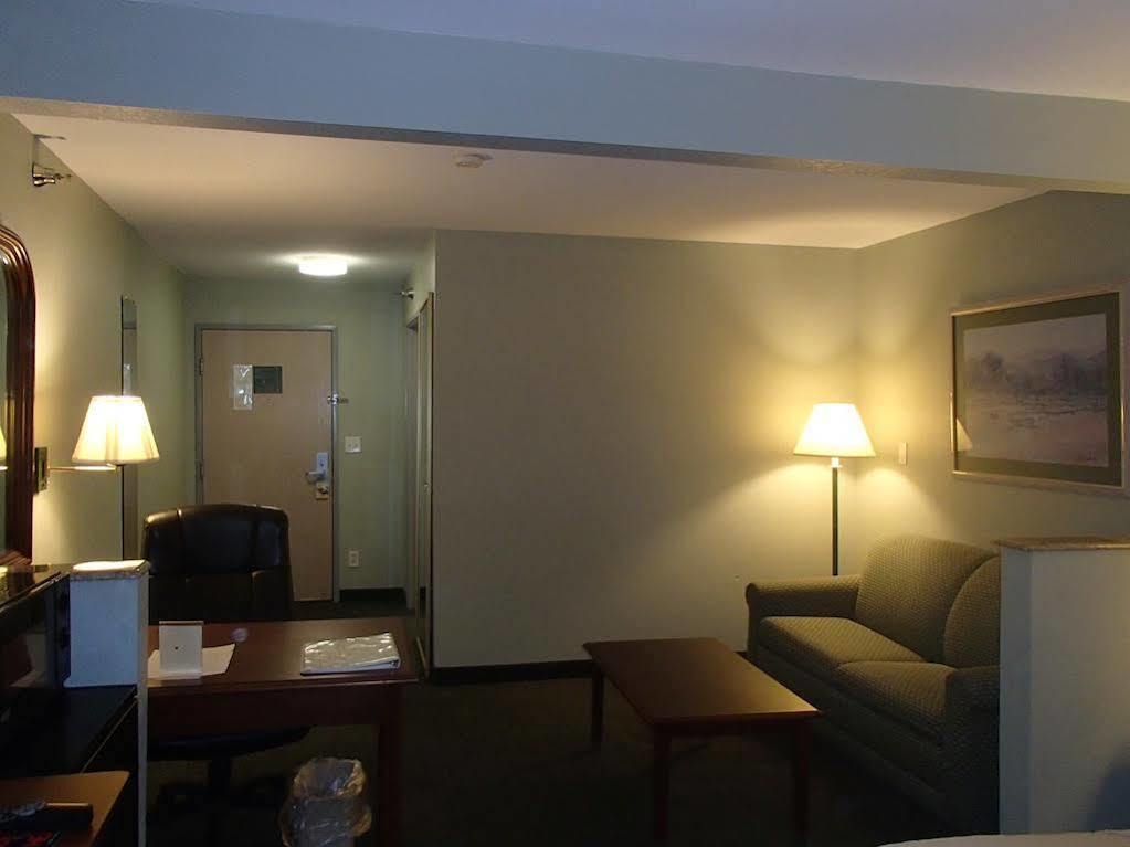 Days Inn & Suites By Wyndham Corpus Christi Central Esterno foto